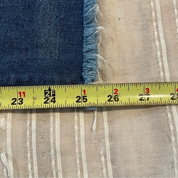 Madewell Retro Crop Bootcut Jeans: Knee Rip Edition 27 - Picture 12 of 12